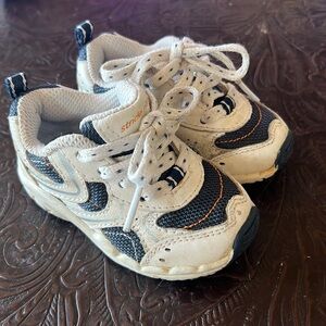 Stride right toddler shoes